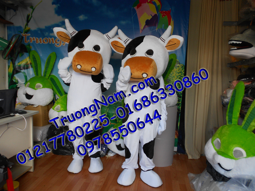 Mascot Bò sữa - May Mặc Trường Nam - Công Ty TNHH Sản Xuất Thương Mại Dịch Vụ Trường Nam